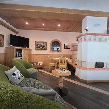 Hotel Azola 까나제이 외부 사진